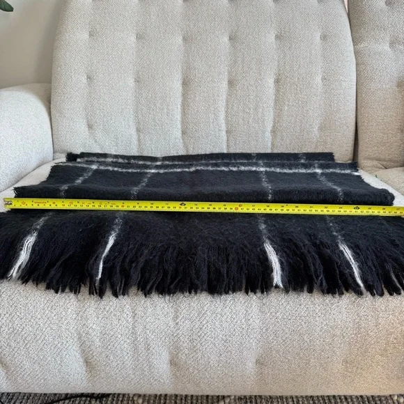 Blanket Winter Scarf Wrap with Fringe  Tartan Plaid Oversized - Picture 8 of 11